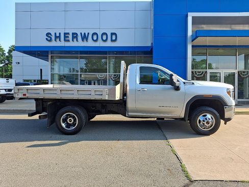 Used 2022 GMC Sierra 3500 SLE w/ SLE Convenience Package AWD/4WD image 8