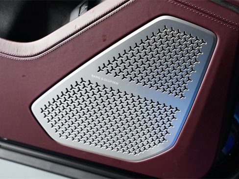 Used 2025 Lamborghini Urus SE image 45