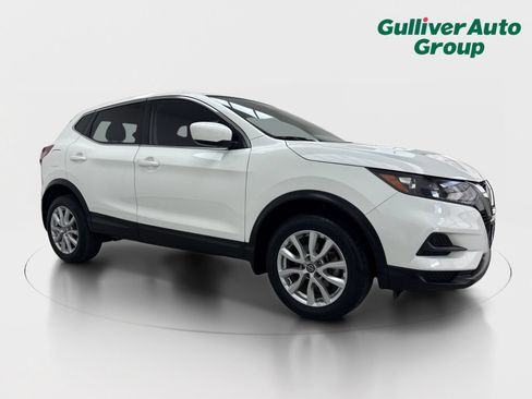 Used 2020 Nissan Rogue Sport S w/ Appearance Package FWD image 12