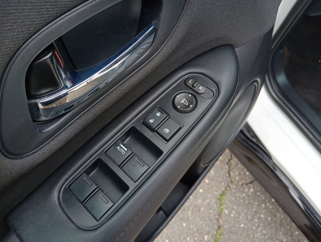 Used 2022 Honda HR-V Sport image 12