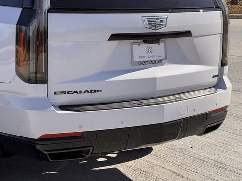 Certified 2026 Cadillac Escalade ESV Platinum Sport w/ LPO, ONYX Package image 8