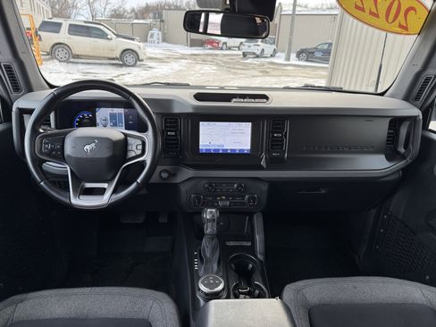 Used 2022 Ford Bronco Big Bend image 25