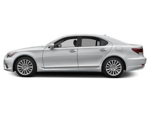 Used 2015 Lexus LS 460 w/ F Sport Package RWD image 4