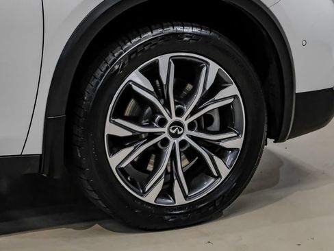 Used 2017 INFINITI QX30 Premium w/ Navigation Package AWD/4WD image 48