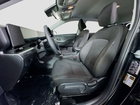 Certified 2024 Hyundai Kona SE AWD/4WD image 17