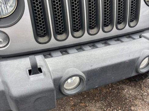 Used 2014 Jeep Wrangler Sport w/ Quick Order Package 24S AWD/4WD image 38