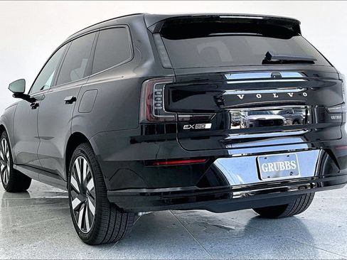 New 2026 Volvo EX90 Ultra AWD/4WD image 4