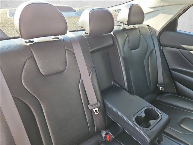 Used 2024 Hyundai Elantra Limited FWD image 13