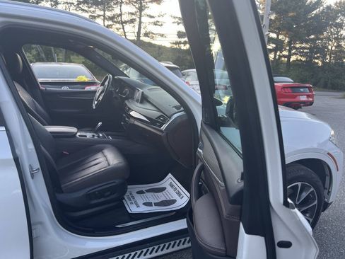 Used 2017 BMW X5 xDrive35i AWD/4WD image 9