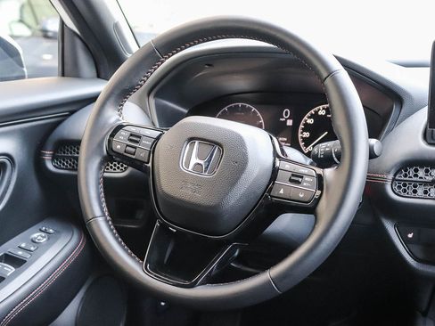 Certified 2025 Honda HR-V Sport image 18