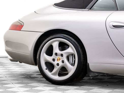 Used 2000 Porsche 911 Carrera 4 image 29