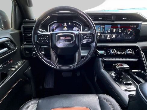 Used 2022 GMC Sierra 1500 AT4 w/ AT4 Premium Package AWD/4WD image 6