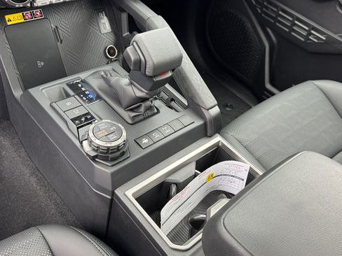 New 2026 Toyota Tacoma TRD Off-Road AWD/4WD image 19