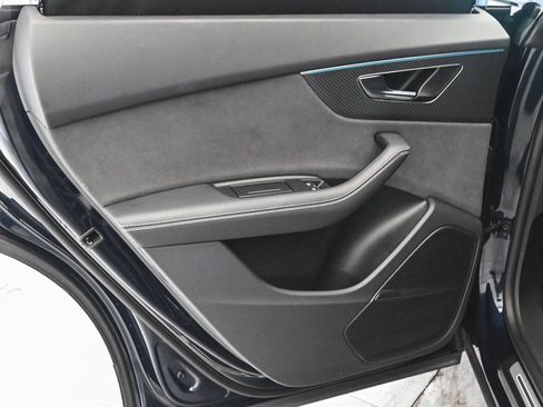 Used 2024 Audi SQ8 Premium Plus image 15