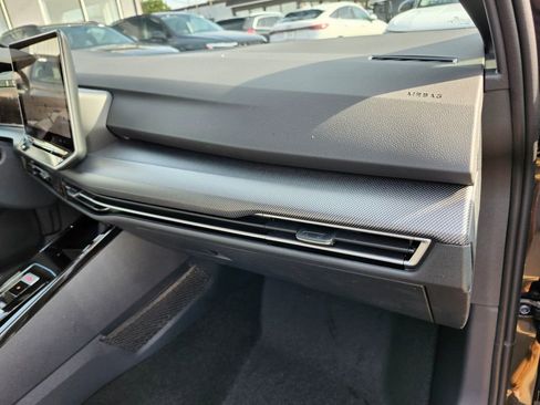 New 2025 Volkswagen GTI SE image 17