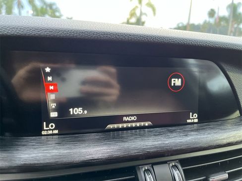 Used 2019 Alfa Romeo Stelvio image 13