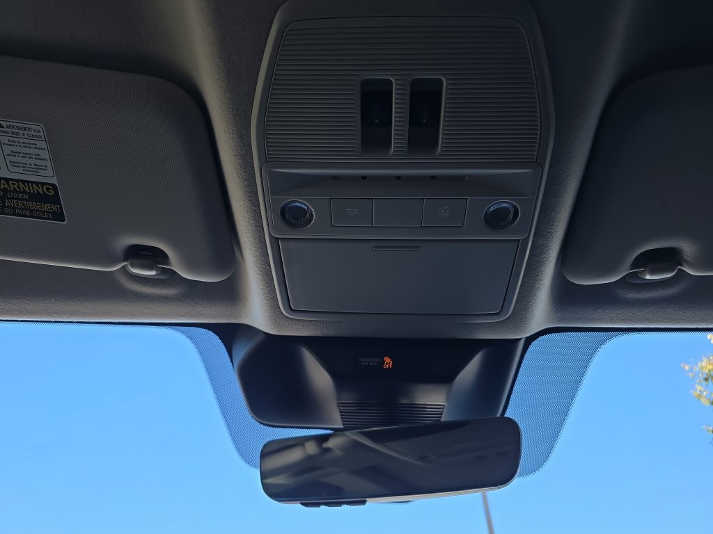 Used 2026 Nissan Kicks SV w/ SV Premium Package FWD image 39