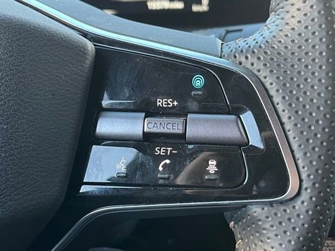 Used 2023 Nissan Ariya AWD image 20