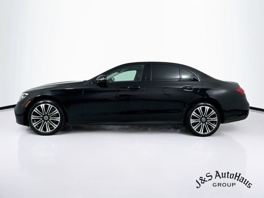 Used 2023 Mercedes-Benz E 350 4MATIC Sedan image 4