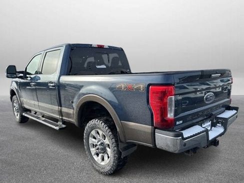 Used 2017 Ford F350 Lariat w/ Chrome Package image 7