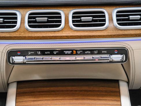 Certified 2024 Mercedes-Benz GLS 450 4MATIC image 18