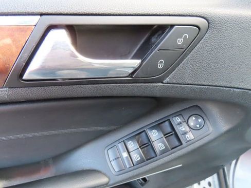 Used 2011 Mercedes-Benz ML 350 4MATIC image 18
