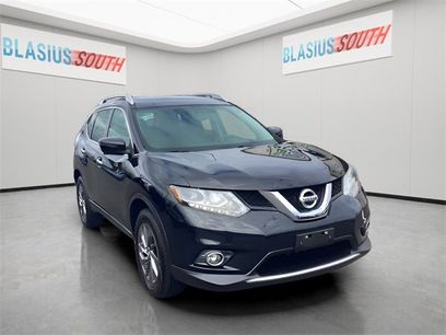 Used 2016 Nissan Rogue SL w/ SL Premium Package