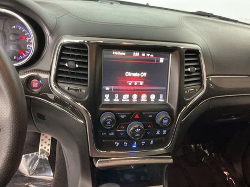 Used 2017 Jeep Grand Cherokee SRT AWD/4WD image 18