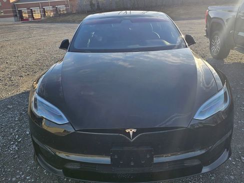 Used 2022 Tesla Model S image 3