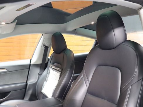 Used 2023 Tesla Model 3 Standard Range image 27