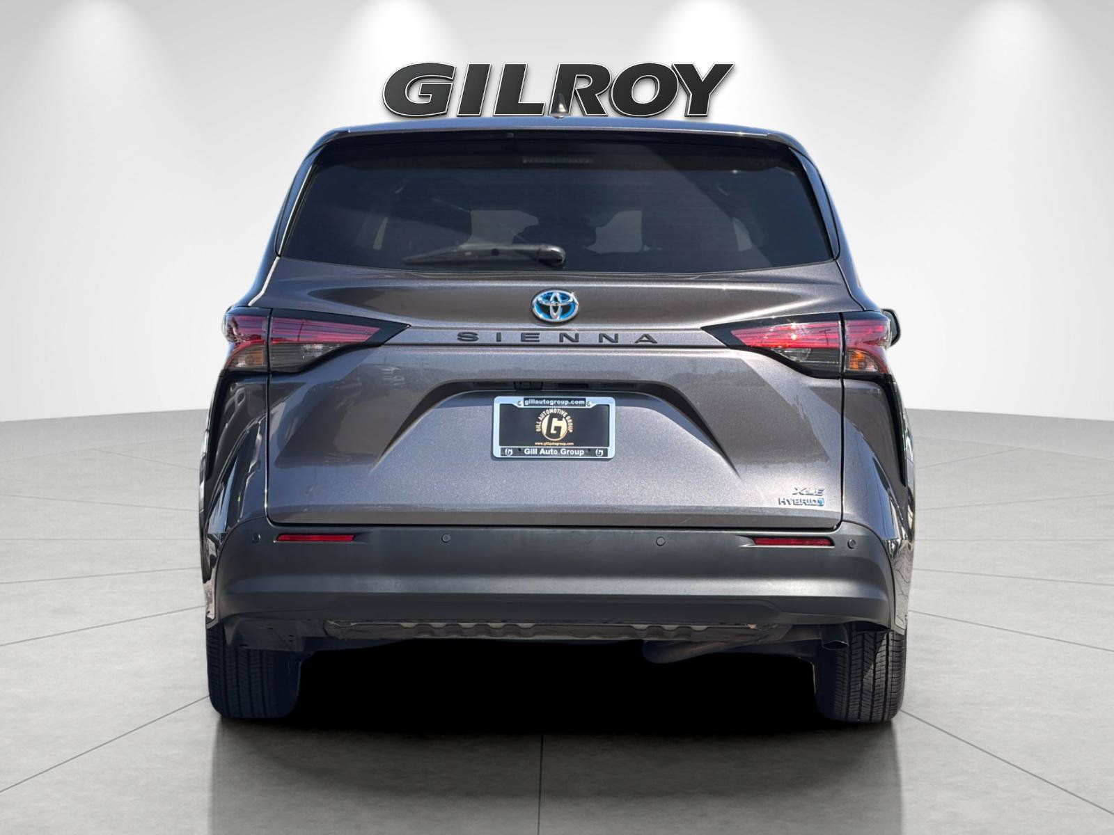 Used 2022 Toyota Sienna XLE FWD image 5