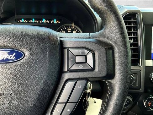 Used 2019 Ford F150 XLT w/ Equipment Group 302A Luxury AWD/4WD image 21