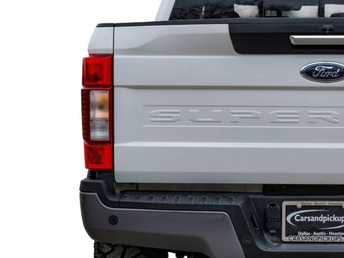 Used 2021 Ford F350 Lariat w/ Chrome Package image 52