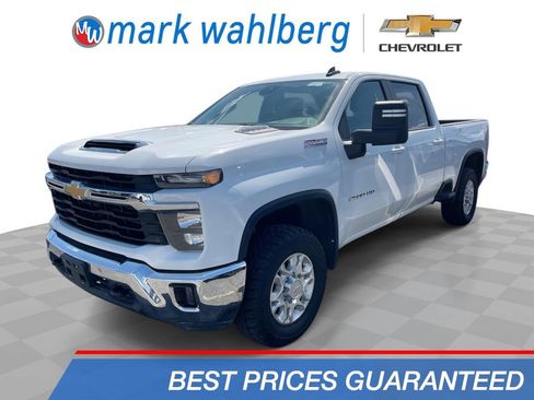 Used 2025 Chevrolet Silverado 2500 LT image 1