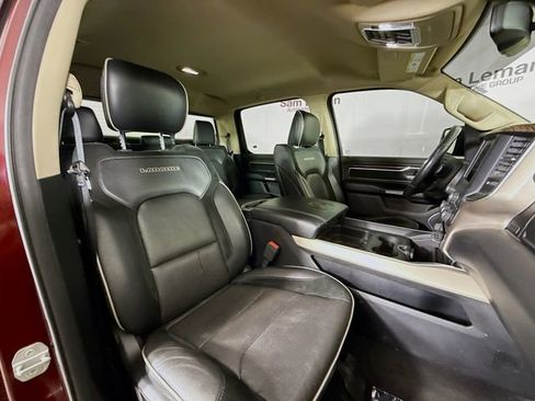 Used 2019 RAM 1500 Laramie image 28