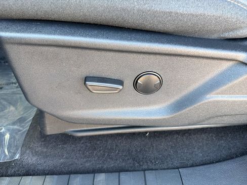 Used 2025 Ford F150 XLT w/ Equipment Group 301A Standard image 13