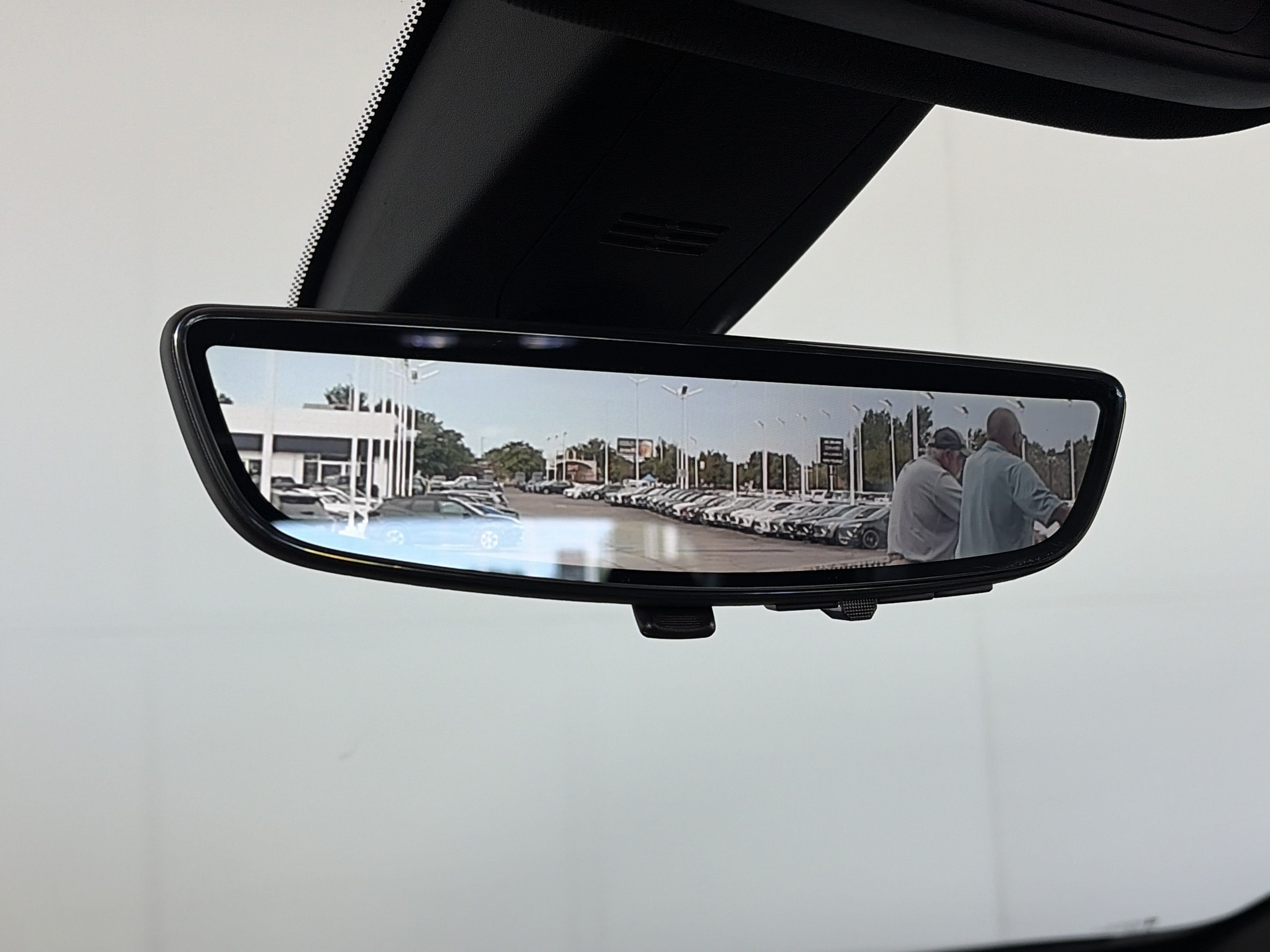Certified 2023 Chevrolet Traverse LT w/ LT Premium Package AWD/4WD image 36