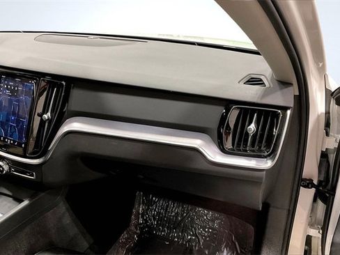 Certified 2023 Volvo S60 B5 Core w/ Climate Package image 17