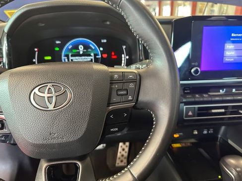 Certified 2025 Toyota Camry SE image 22
