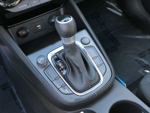 Used 2022 Hyundai Kona SEL w/ Cargo Package image 19