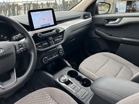 Used 2020 Ford Escape SE image 20