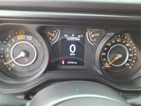 Used 2024 Jeep Wrangler Unlimited Sport AWD/4WD image 22