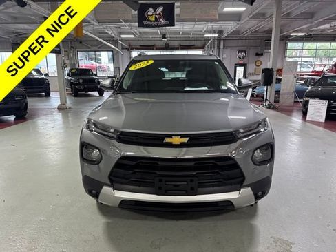 Used 2023 Chevrolet TrailBlazer LT w/ Convenience Package AWD/4WD image 8