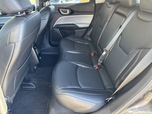 Used 2022 Jeep Compass Limited image 27