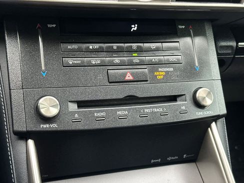 Used 2016 Lexus IS 200t image 21