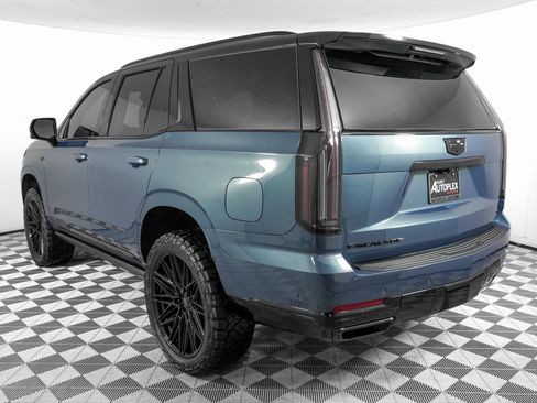 Used 2026 Cadillac Escalade Platinum Sport w/ LPO, ONYX Package image 8