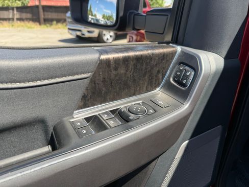 Certified 2025 Ford F350 Lariat w/ Black Appearance Package AWD/4WD image 12