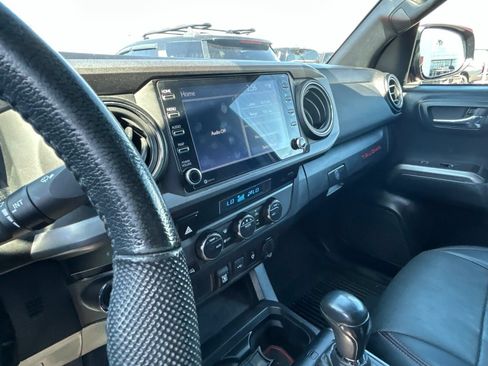 Used 2021 Toyota Tacoma TRD Off-Road AWD/4WD image 11