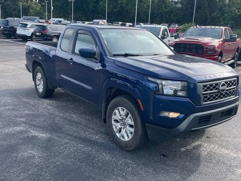 Used 2022 Nissan Frontier SV RWD image 5