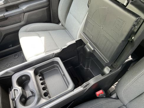 Used 2023 RAM 1500 Big Horn AWD/4WD image 28